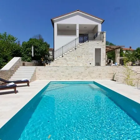 Vila Irma Comfortable Holiday Golaš